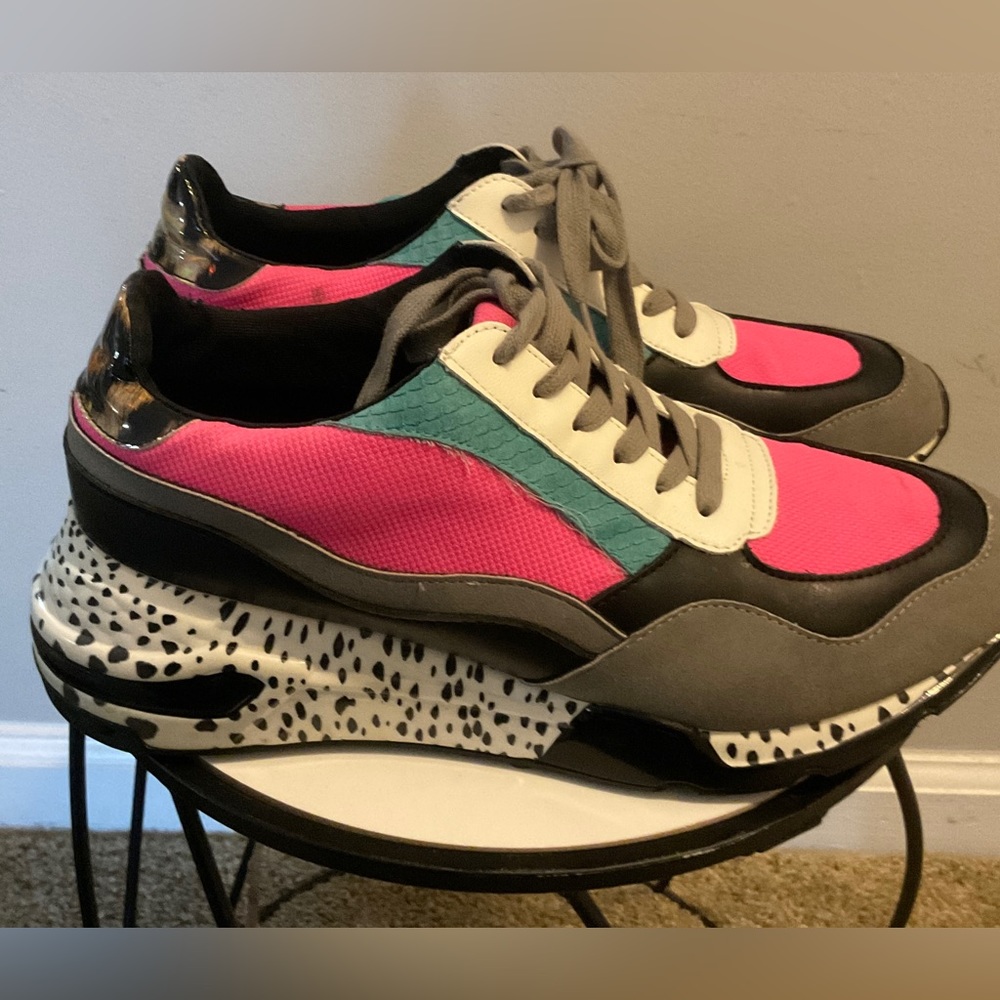 Steve Madden Sneaker